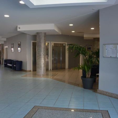 Appartement T2 De Standing Au Pied Des Plages Golfe-Juan Exteriér fotografie