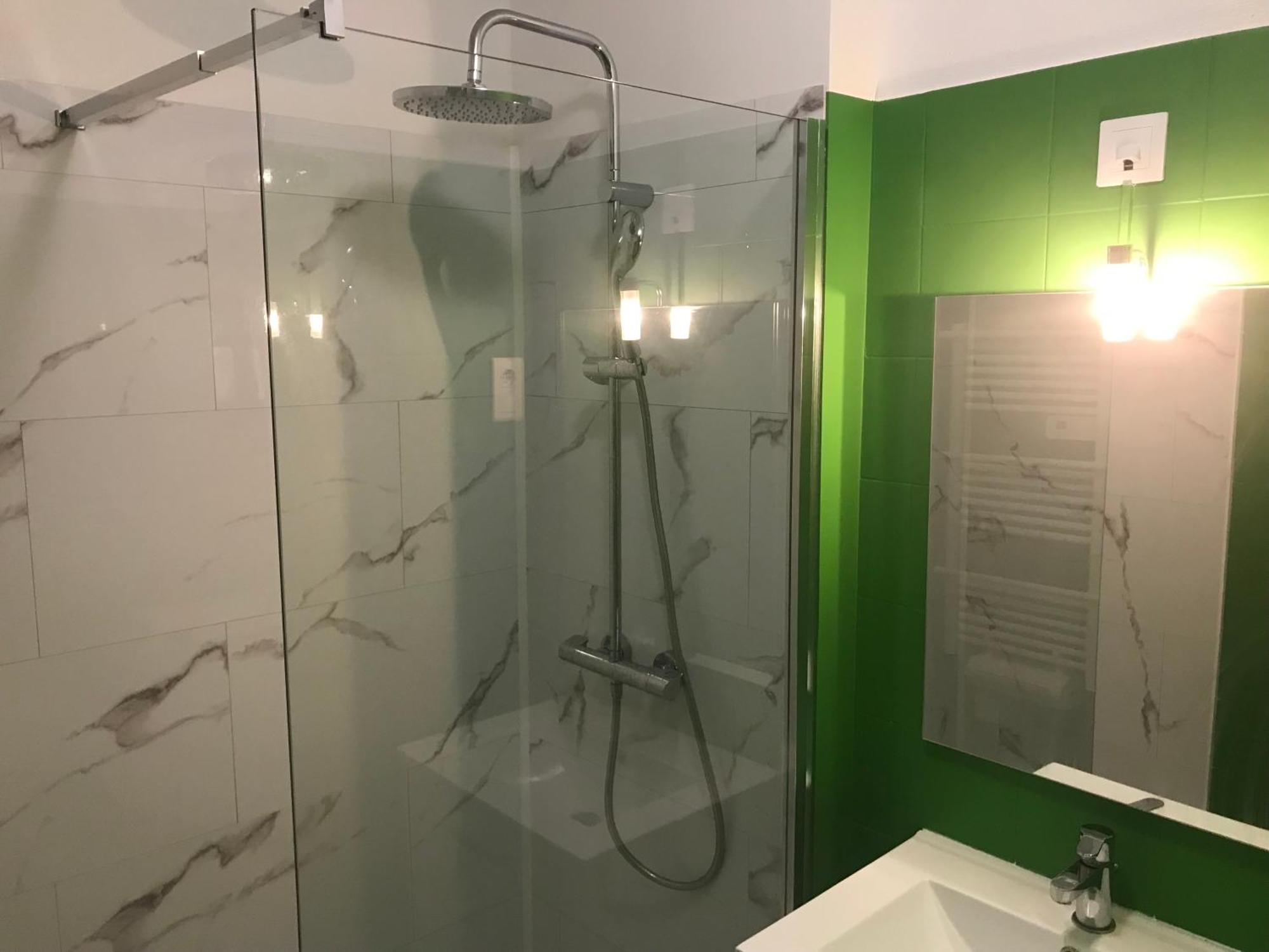 Appartement T2 De Standing Au Pied Des Plages Golfe-Juan Exteriér fotografie
