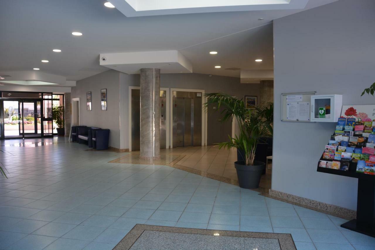 Appartement T2 De Standing Au Pied Des Plages Golfe-Juan Exteriér fotografie