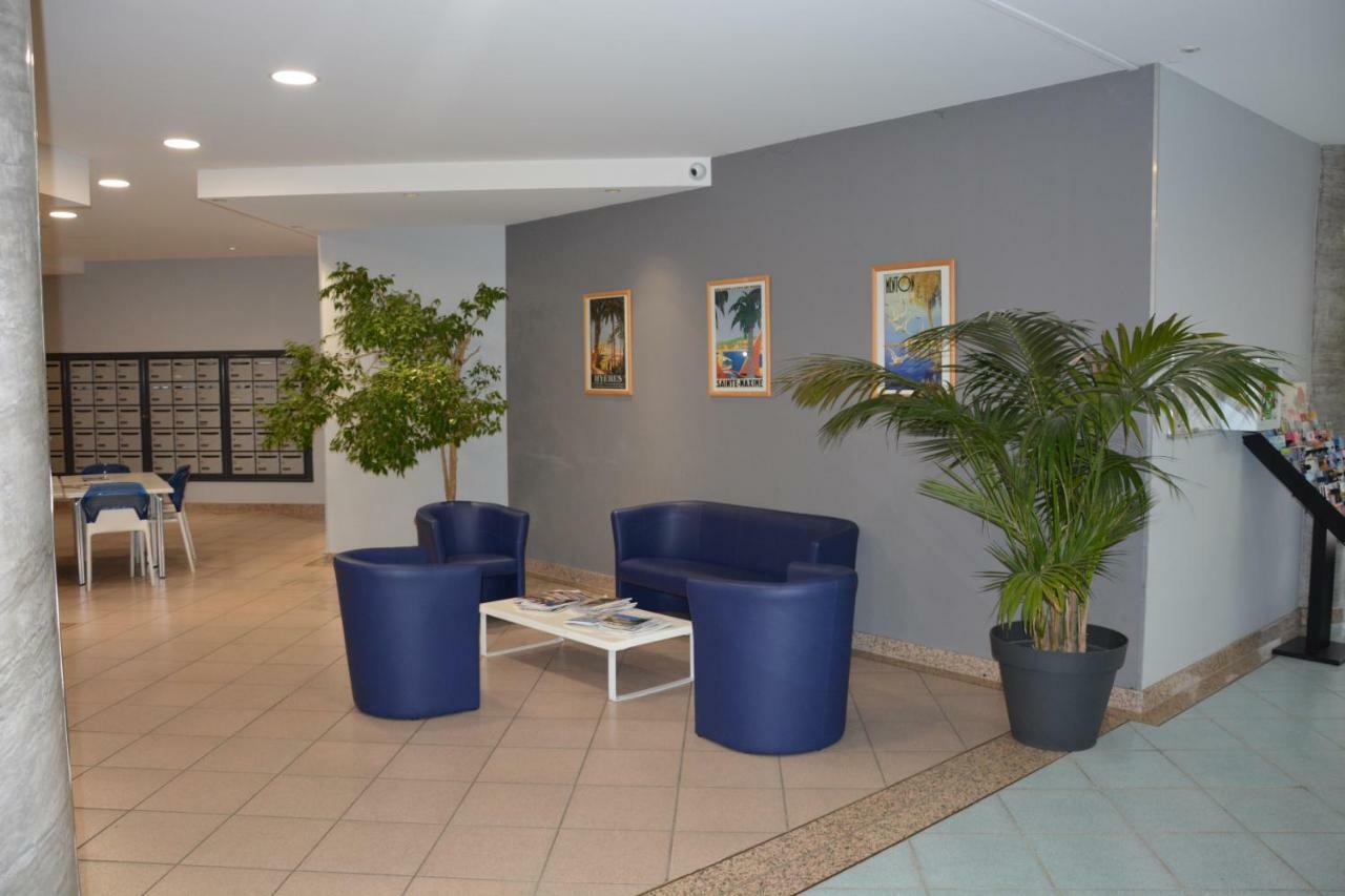 Appartement T2 De Standing Au Pied Des Plages Golfe-Juan Exteriér fotografie